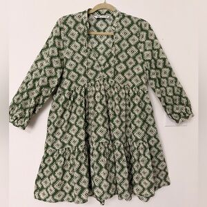 Zara Green and Cream Geometric Dress size M (oversized)